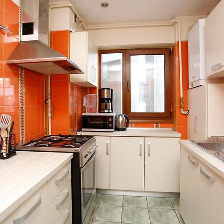 Peaceful Getaway - Generous 3-Bedroom Sanctuary - Close To Historic Old Town Bucharest Exterior photo