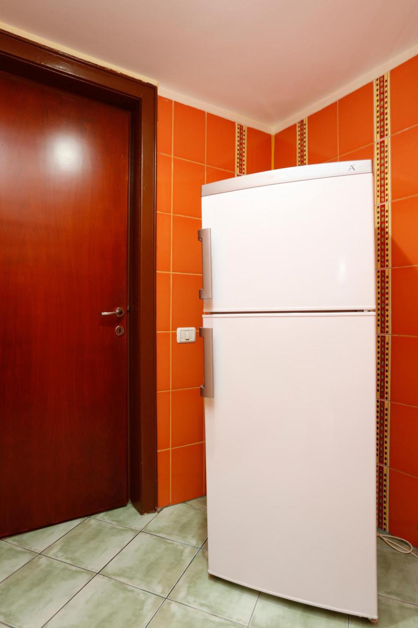 Peaceful Getaway - Generous 3-Bedroom Sanctuary - Close To Historic Old Town Bucharest Exterior photo